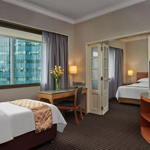 Deluxe Family Suite